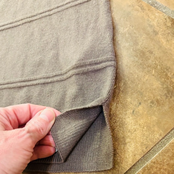 Chico’s Long Sleeve Brown Sweater Size 1 NWOT - Picture 3 of 11